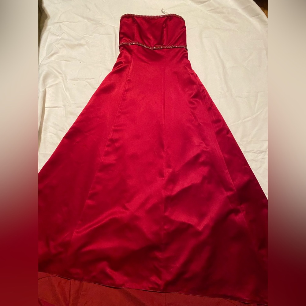 Size 6 empire red dress